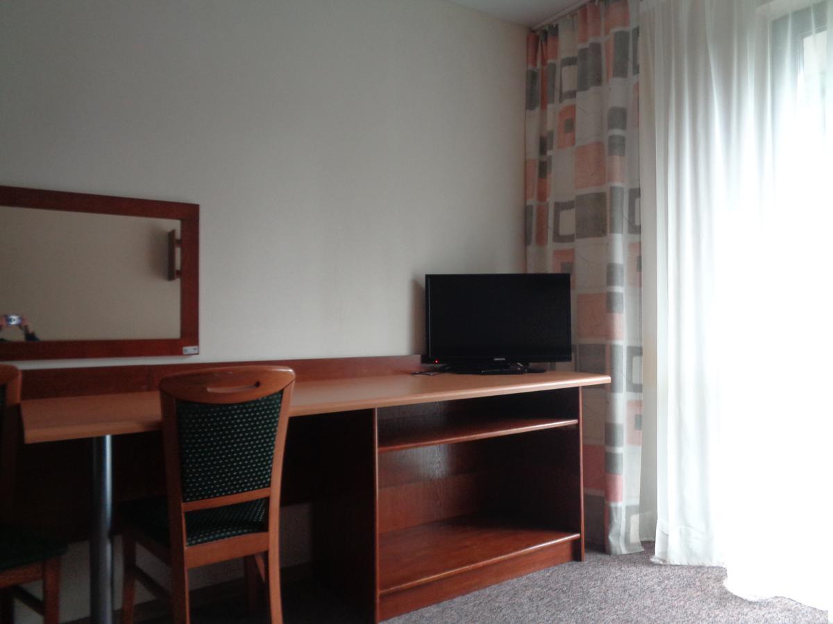 Ow Inter Piast Kalbornia - Z Wlasna Plaza Z Kapieliskiem I Przystania Dąbrówno エクステリア 写真