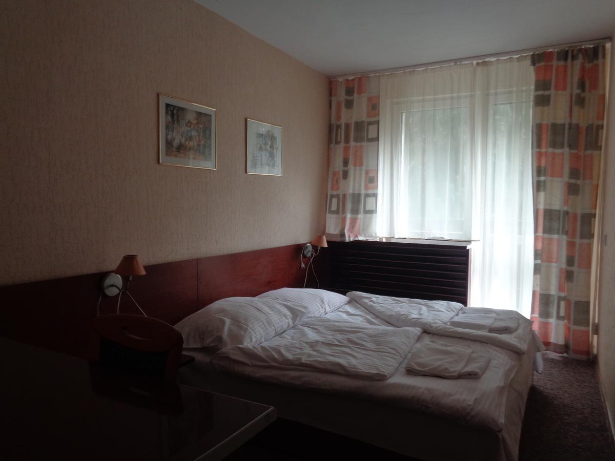 Ow Inter Piast Kalbornia - Z Wlasna Plaza Z Kapieliskiem I Przystania Dąbrówno エクステリア 写真